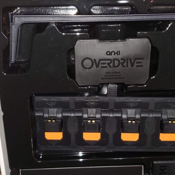 Anki OVERDRIVE Starter Kit new in box with extras !!!! - Picture 4 of 6